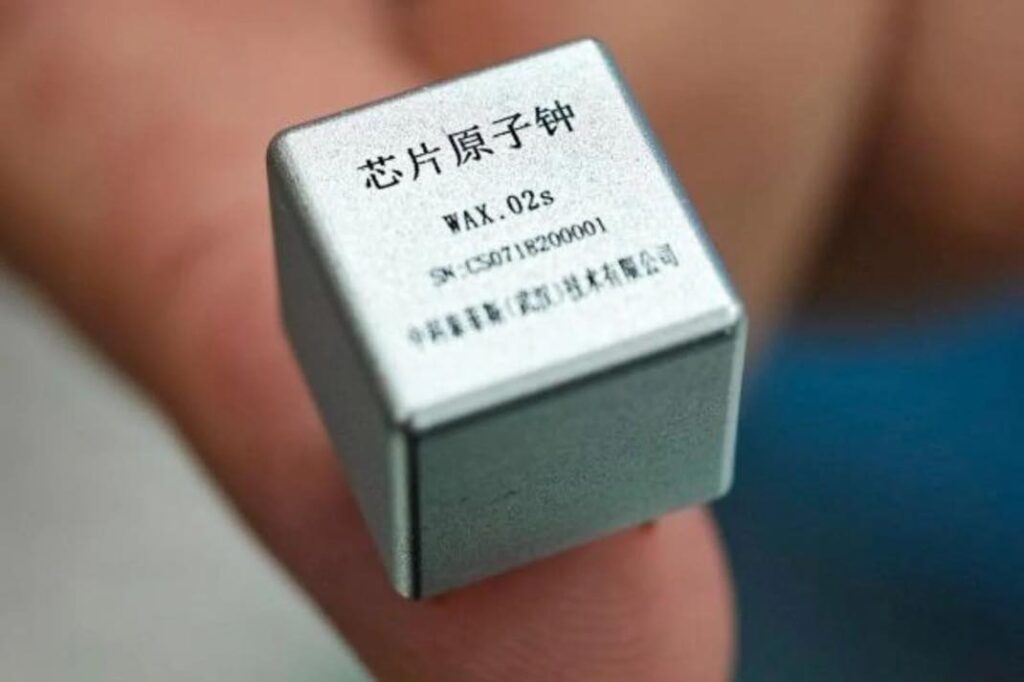 Horloge atomique minuscule