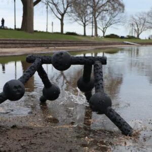 Image article « Métamachine » : ce robot conçu par l&rsquo;IA peut avancer coûte que coûte dans toutes les situations possibles