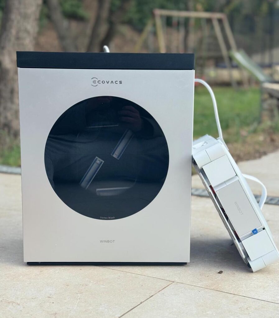 Ecovacs Winbo W3 Omni