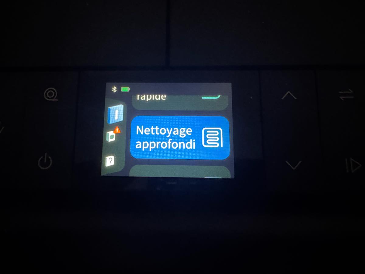Ecovacs Winbo W3 Omni Ecran