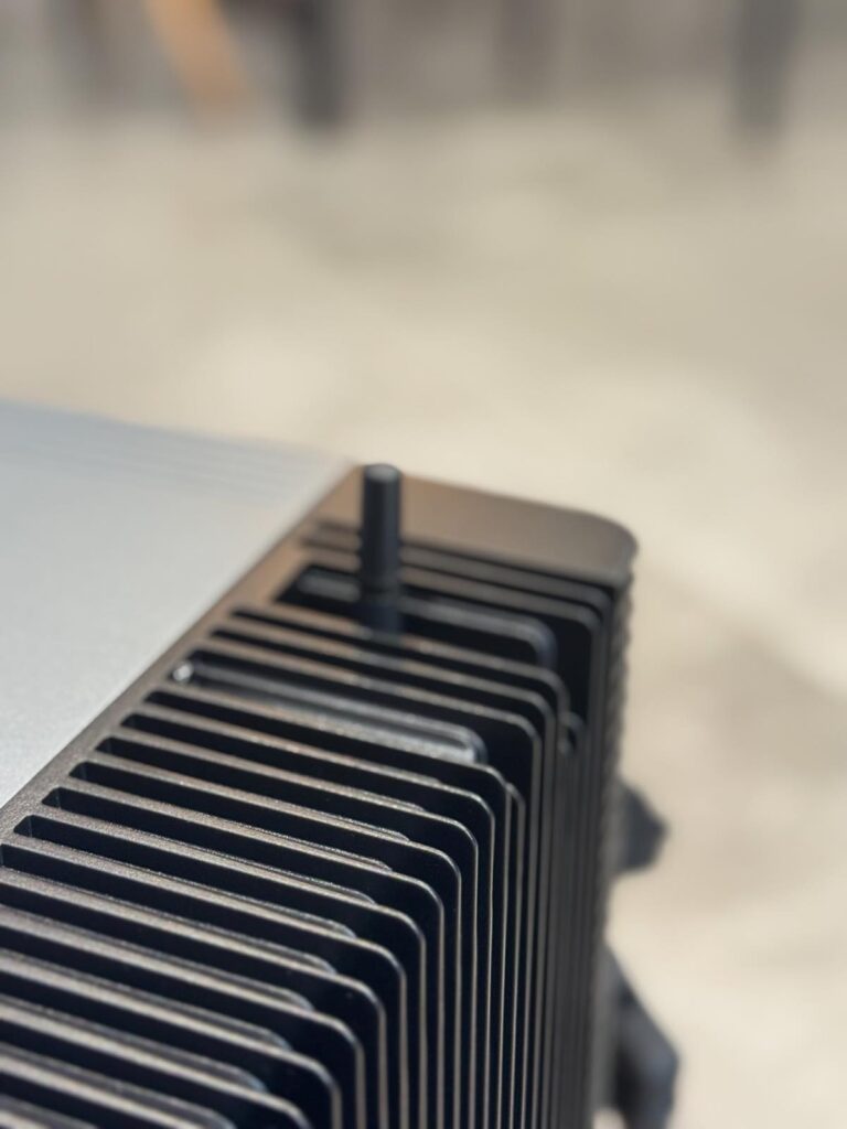 Zendue Solarflow 2400 Ac Antenne