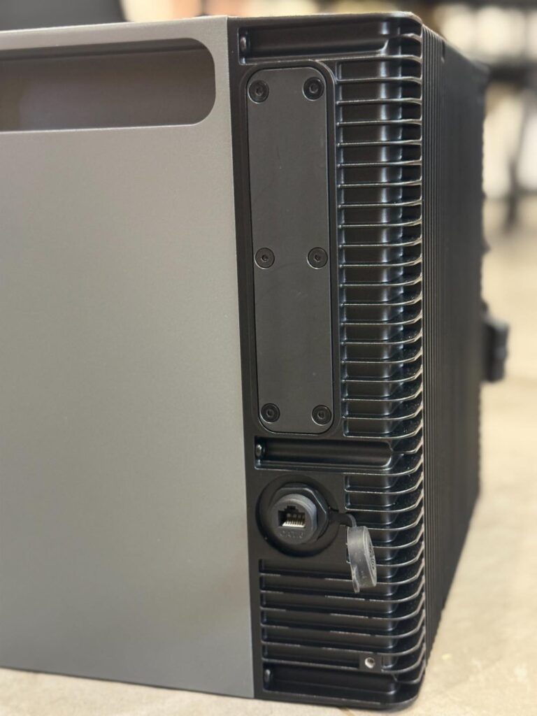 Zendue Solarflow 2400 Ac Prise Rj45