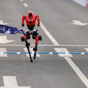 Image article Pékin : un robot humanoïde bat le record du monde du semi-marathon