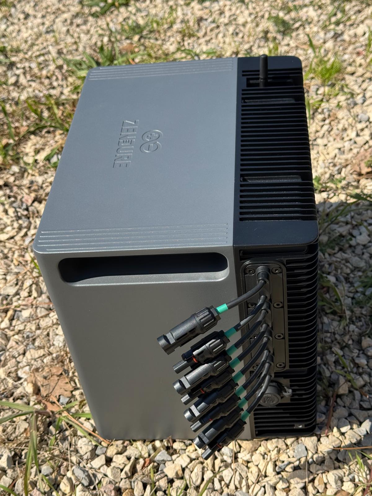 Zendure Solarflow 2400 Pro 4 Mppt