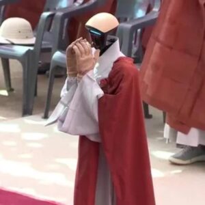 Image article En Corée du Sud, un robot humanoïde est ordonné moine bouddhiste juste avant l’anniversaire de Bouddha
