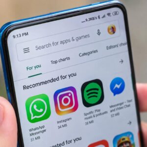 Image article Google Play Store 52.1 : une mise à jour pour accélérer Android et mieux encadrer l&rsquo;IA