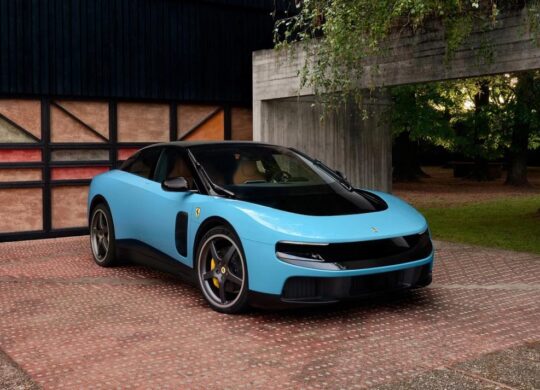 Ferrari Luce