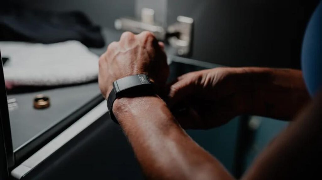 Qalo bracelet connecté