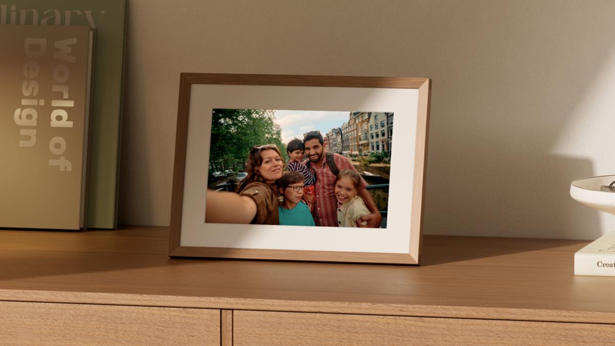 Alexa Photo Frame