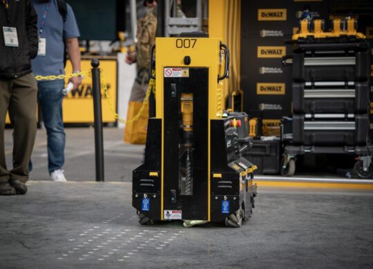 .DEWALT-DALE-the-autonomous-downward-drilling-robot-from-DEWALT-and-August-Robotics~imageoptim