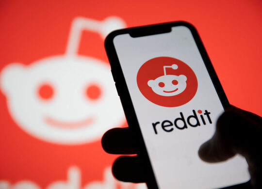 Reddit Logo