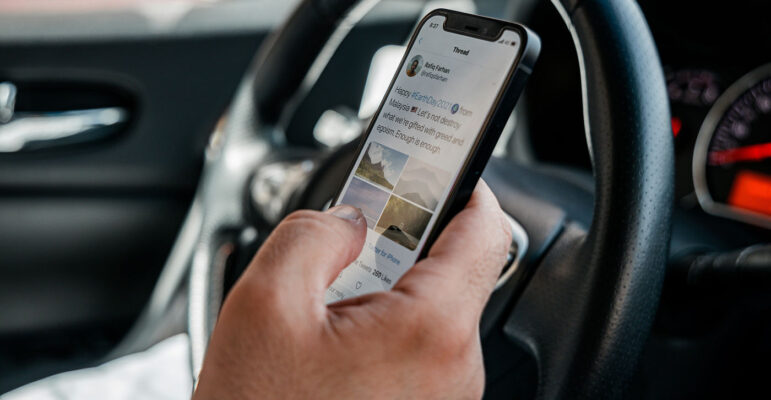 Usage Telephone Au Volant Voiture
